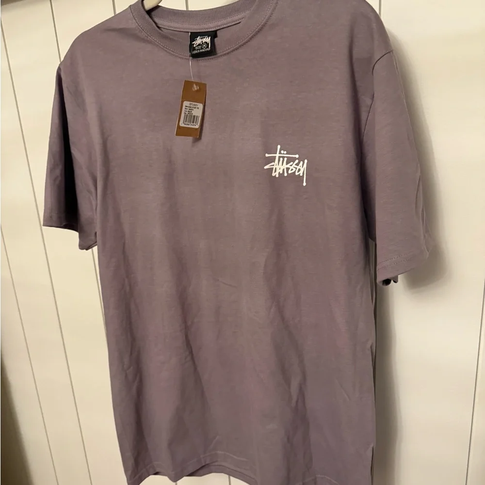 New Stussy Mauve Basic Tee Size Medium - Picture 5 of 7